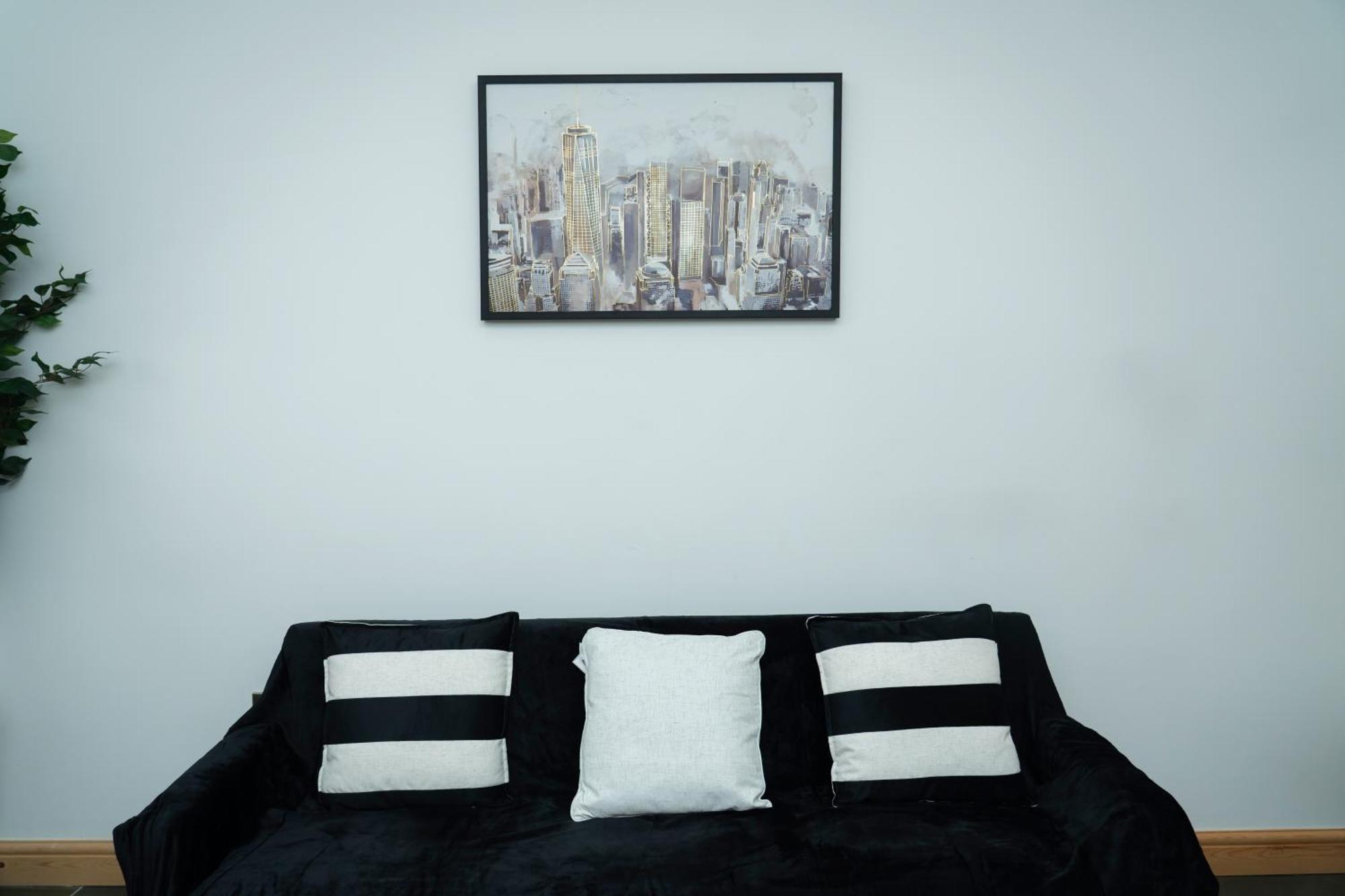 Double Bedroom Near Etihad And Coop Live With Free Parking, Shared Kitchen & Bathroom - Including Free 1-Hour Early Check-In Or Late Check-Out For Bookings Until July 맨체스터 외부 사진